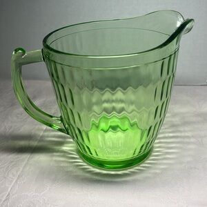 Vintage Honeycomb Optic 32 Oz Green Glass Pitcher